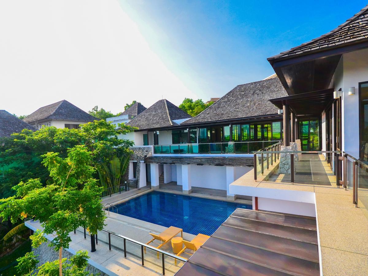 Phumundra Resort Phuket Exterior photo