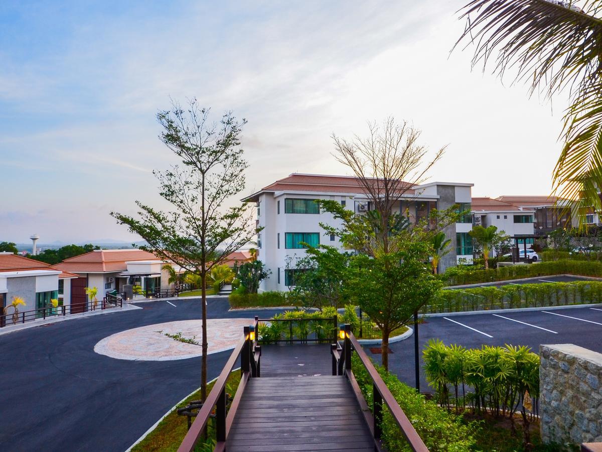 Phumundra Resort Phuket Exterior photo