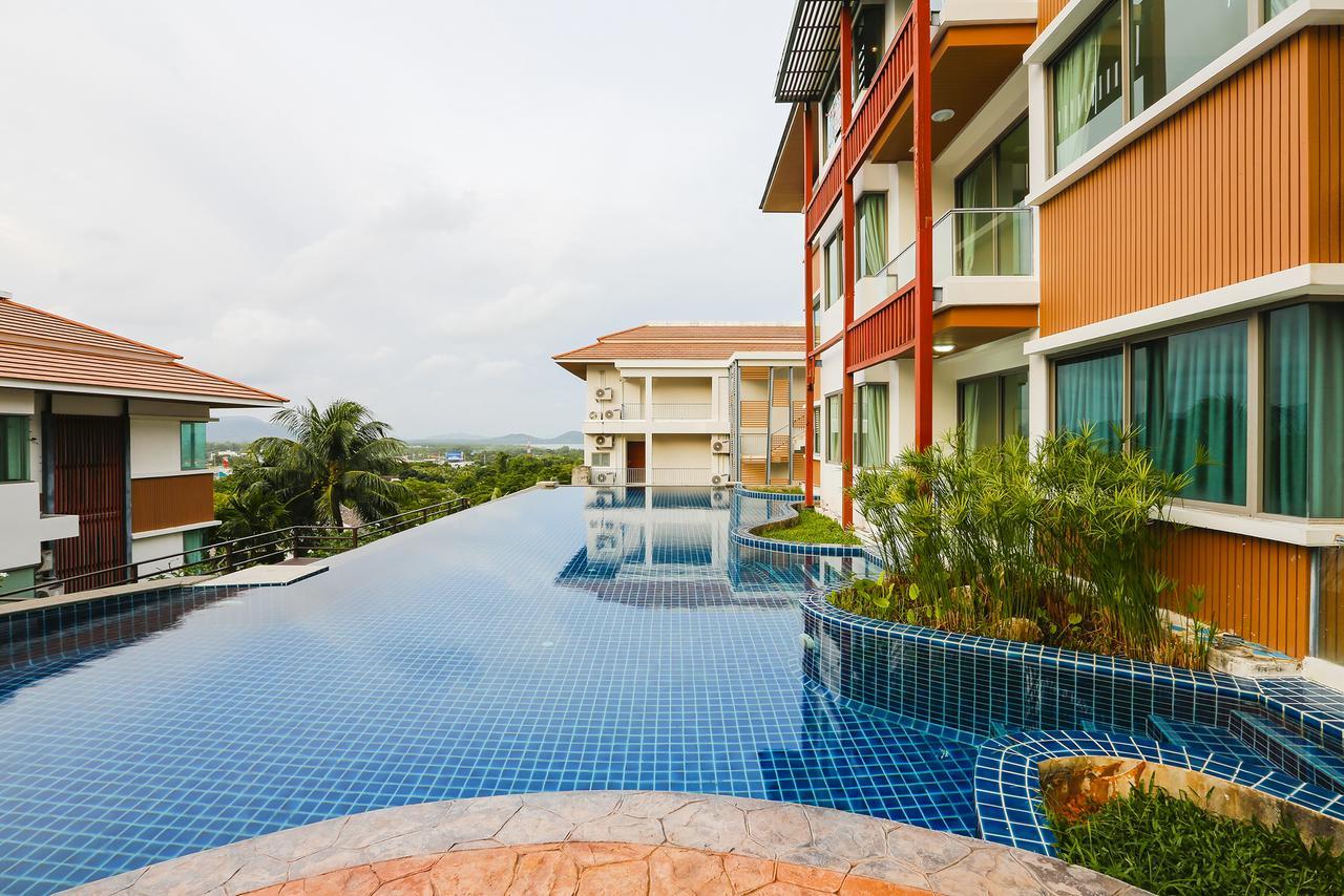 Phumundra Resort Phuket Exterior photo